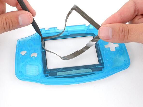 How to Reshell Your Game Boy Advance, Transfer the screen gasket: crwdns2935265:021crwdnd2935265:02crwdnd2935265:03crwdne2935265:0