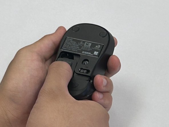 Logitech M185 Wireless Mouse Motherboard Replacement, Motherboard: crwdns2935265:01crwdnd2935265:02crwdnd2935265:03crwdne2935265:0