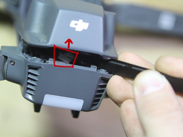 DJI Mavic Pro Top Case Removal, Disconnect GPS From Logic Board: crwdns2935265:07crwdnd2935265:02crwdnd2935265:03crwdne2935265:0