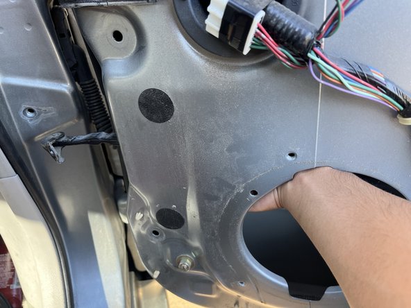 2006 Infiniti G35 Coupe Passenger Side Door Checker Replacement: crwdns2935265:010crwdnd2935265:02crwdnd2935265:03crwdne2935265:0