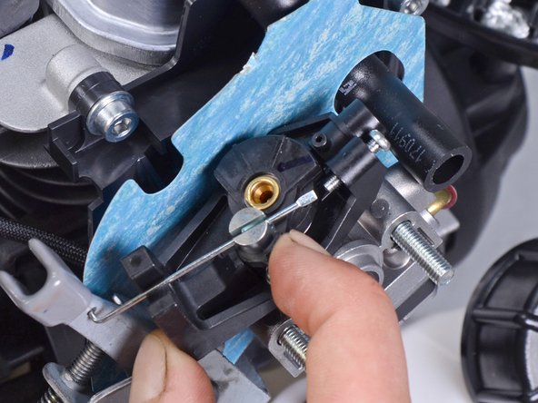 Wacker Pump PG1 2014 Carburetor Replacement, Depress the throttle pulley: crwdns2935265:08crwdnd2935265:02crwdnd2935265:02crwdne2935265:0