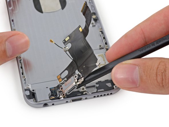 iPhone 6 Rear Case Replacement: crwdns2935265:073crwdnd2935265:02crwdnd2935265:02crwdne2935265:0