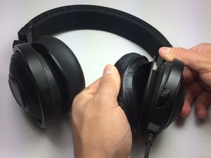 Razer Kraken 7 1 Chroma Ear Cushion Replacement Ifixit Repair Guide