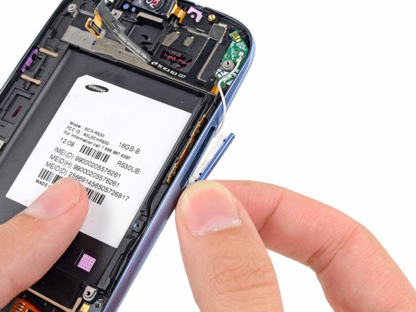 Samsung Galaxy S III Front Panel Assembly Replacement: step 30, image 3 of 3