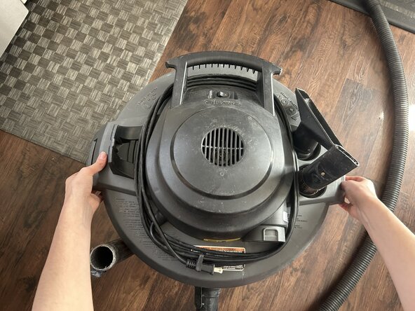 How to Unclog a Sink Using a Wet Vacuum: Schritt 4, Bild 2 von 3