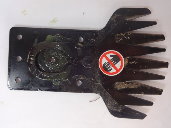 Homelite UT44172 Blades Replacement, Replacing Blades: crwdns2935265:04crwdnd2935265:02crwdnd2935265:03crwdne2935265:0