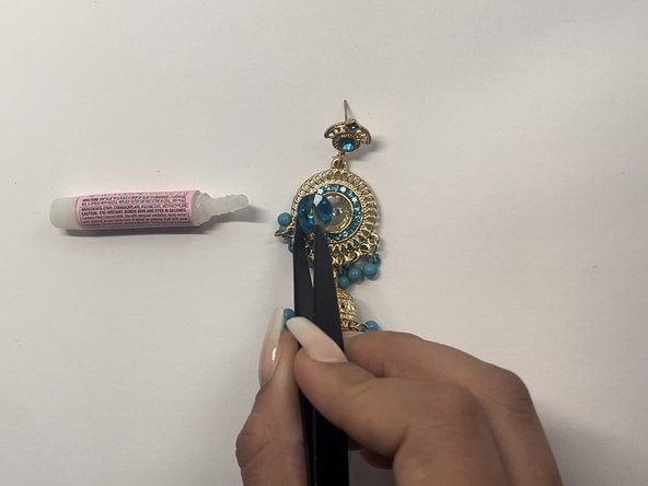 Jhumki Stone Replacement: crwdns2935265:04crwdnd2935265:03crwdnd2935265:03crwdne2935265:0