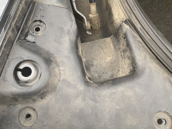 2013 Chevrolet Camaro Tail-Light Replacement: crwdns2935265:03crwdnd2935265:03crwdnd2935265:03crwdne2935265:0