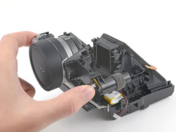 Polaroid I-2 Lens Assembly Replacement: crwdns2935265:056crwdnd2935265:02crwdnd2935265:03crwdne2935265:0