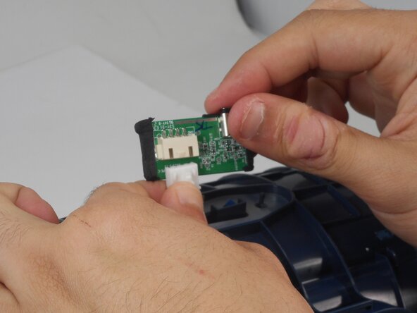 JBL Xtreme 4 Charging Port Replacement: crwdns2935265:010crwdnd2935265:02crwdnd2935265:02crwdne2935265:0