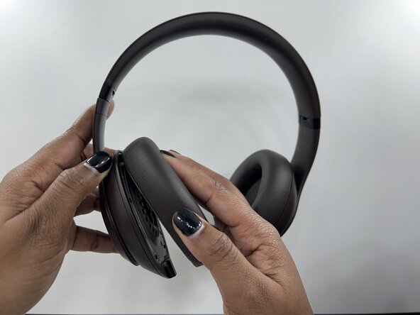 Beats Studio Pro Earpad Replacement: crwdns2935265:05crwdnd2935265:02crwdnd2935265:03crwdne2935265:0