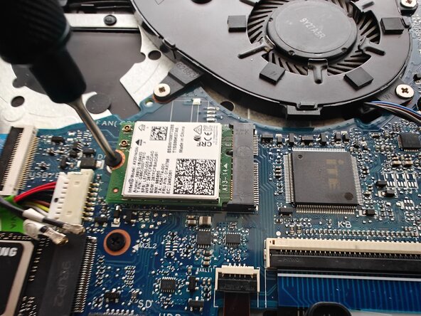 HP Pavilion 15-cs3065cl WiFi Module Upgrade/Replacement, Unscrew the Module: crwdns2935265:07crwdnd2935265:01crwdnd2935265:02crwdne2935265:0