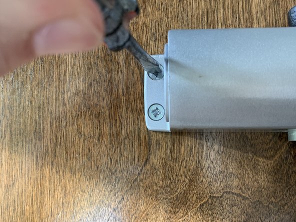 Hydraulic Door Closer Replacement: crwdns2935265:06crwdnd2935265:02crwdnd2935265:03crwdne2935265:0