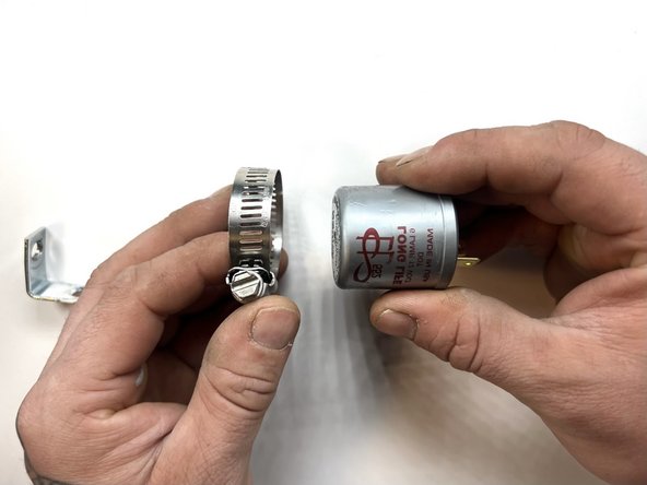 1978 Datsun 280Z Turn Signal Flasher Replacement: crwdns2935265:09crwdnd2935265:03crwdnd2935265:03crwdne2935265:0