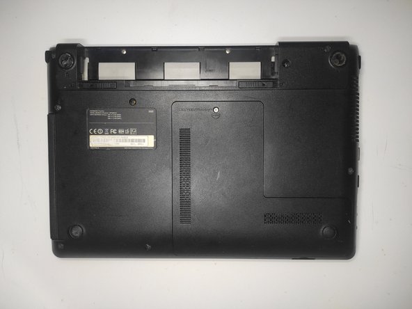 How to Install Extra RAM in a Samsung 14'' Essential Notebook: 步骤 5 中的图像 2，2