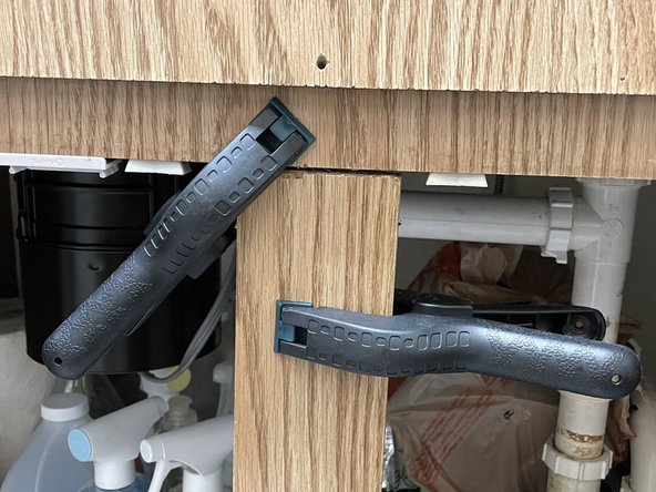 How to Reattach a Cabinet's Center Stile: step 4, image 2 of 2