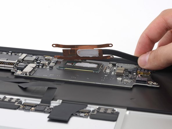 MacBook Air 11" Mid 2013 Teardown: step 9, image 2 of 3