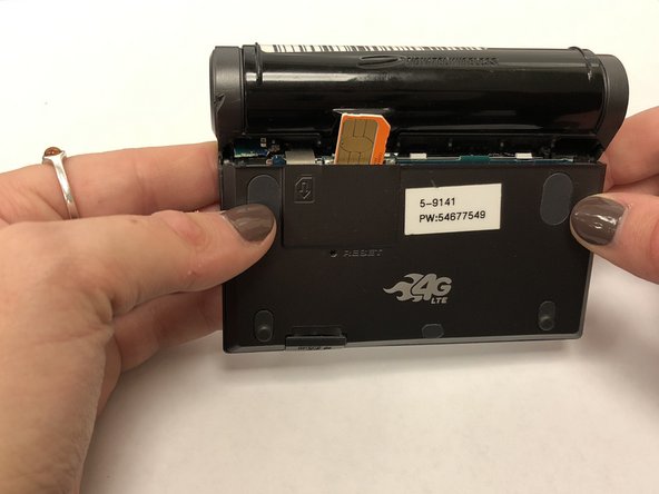 Novatel MiFi 2 4G LTE Hotspot  SIM Card  Replacement, SIM Card: crwdns2935265:03crwdnd2935265:02crwdnd2935265:03crwdne2935265:0