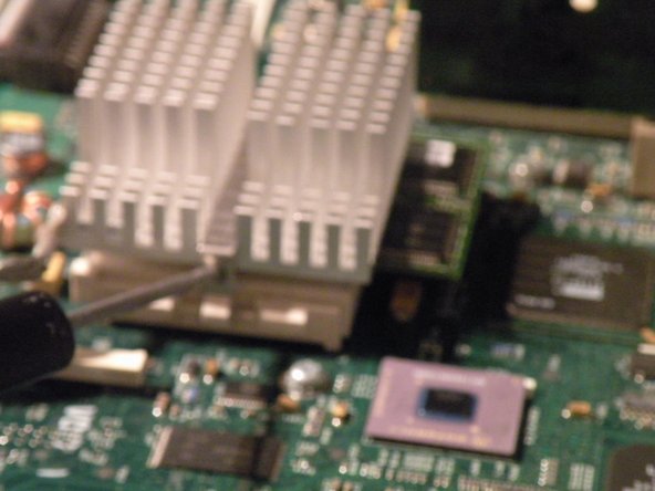 Power Macintosh G3 Azul y Blanco Desmontaje: crwdns2935265:04crwdnd2935265:02crwdnd2935265:03crwdne2935265:0