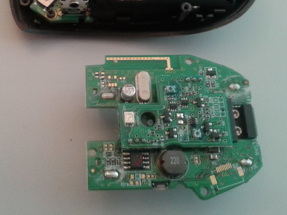 Microsoft Bluetooth Notebook Mouse 5000 Central wheel button switch Fix, Remove the main circuit board: crwdns2935265:07crwdnd2935265:02crwdnd2935265:02crwdne2935265:0