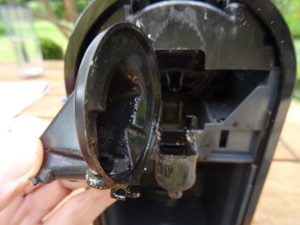 Nespresso U inner coffee spout replacement: crwdns2935265:04crwdnd2935265:02crwdnd2935265:02crwdne2935265:0