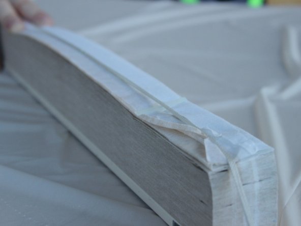 Lay the strings down the middle of the shade.