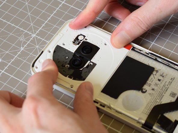 Nothing Phone (2a) Battery Replacement, Replace Upper Aesthetics Panel: crwdns2935265:026crwdnd2935265:03crwdnd2935265:03crwdne2935265:0