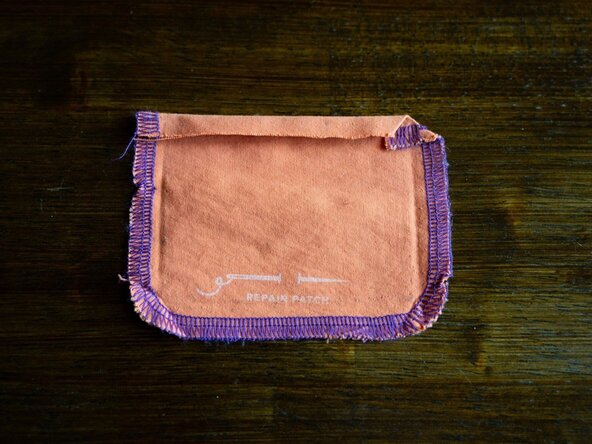 Whip Stitch on a Patch, Removing the fabric patch in Patagonia® Quandary Pants: crwdns2935265:03crwdnd2935265:03crwdnd2935265:03crwdne2935265:0