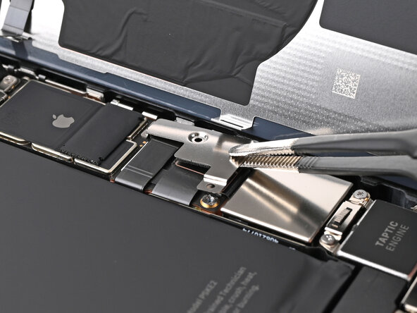 iPhone 16e Battery Replacement