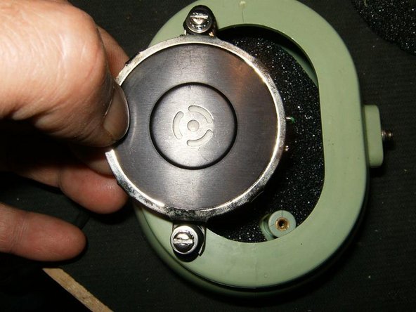 David Clark Over-Ear Headphones Right Dome Replacement: crwdns2935265:06crwdnd2935265:03crwdnd2935265:03crwdne2935265:0