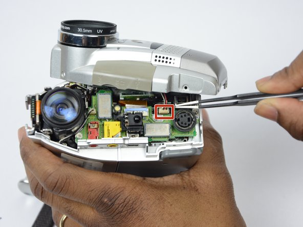 Canon ZR70MC LCD Component Replacement: crwdns2935265:06crwdnd2935265:03crwdnd2935265:03crwdne2935265:0