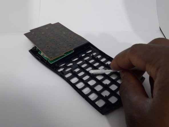 How to fix sticky buttons for a TI-30X IIS: crwdns2935265:08crwdnd2935265:02crwdnd2935265:02crwdne2935265:0