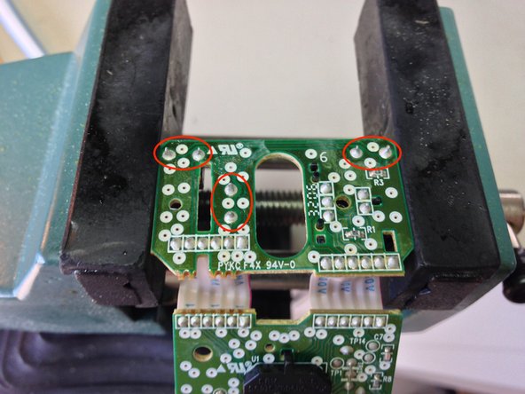 Microsoft Wheel Mouse Optical 1.1A Microswitch Replacement, Identify switches for replacement: crwdns2935265:05crwdnd2935265:02crwdnd2935265:02crwdne2935265:0