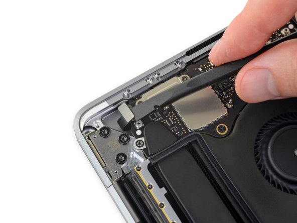 MacBook Pro 15" Touch Bar Late 2016 Battery Replacement: crwdns2935265:034crwdnd2935265:02crwdnd2935265:02crwdne2935265:0