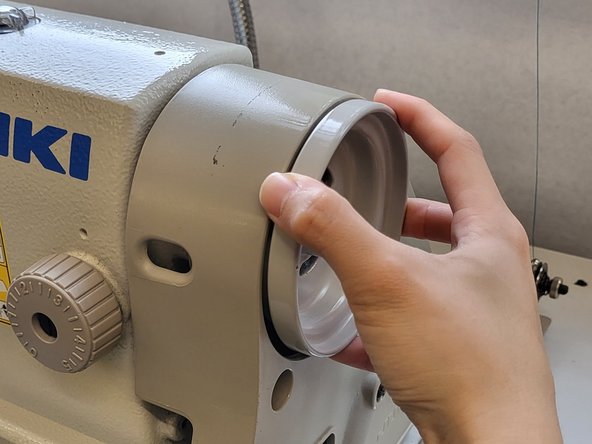 Juki DDL-8700 Bobbin Replacement: шаг 12, изображение 1 из 3