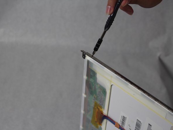 Alienware Aurora M9700 Screen Replacement: crwdns2935265:09crwdnd2935265:02crwdnd2935265:03crwdne2935265:0