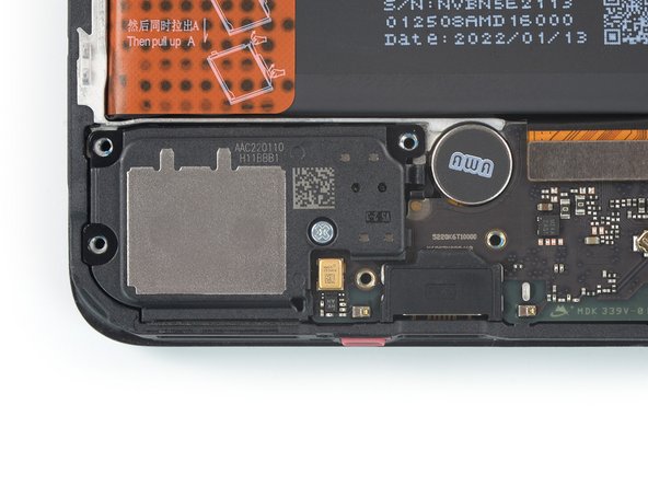 Xiaomi Redmi Note 11 Pro Screen Replacement, Unfasten the loudspeaker screw: crwdns2935265:019crwdnd2935265:02crwdnd2935265:02crwdne2935265:0