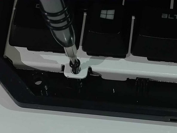 Razer Blackwidow Chroma Key Switch Replacement, Back Panel: crwdns2935265:03crwdnd2935265:02crwdnd2935265:02crwdne2935265:0