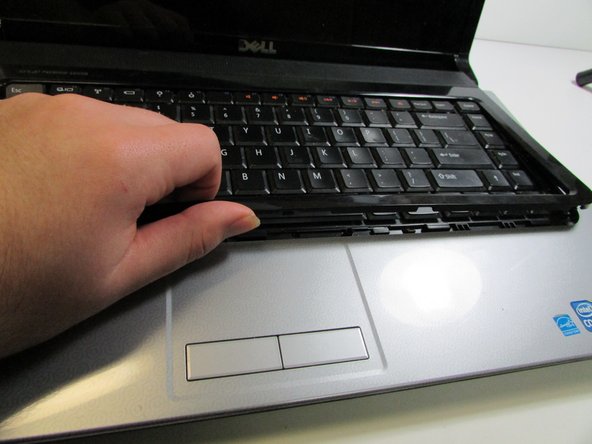 Dell Studio 1558 Keyboard Replacement: crwdns2935265:08crwdnd2935265:03crwdnd2935265:03crwdne2935265:0