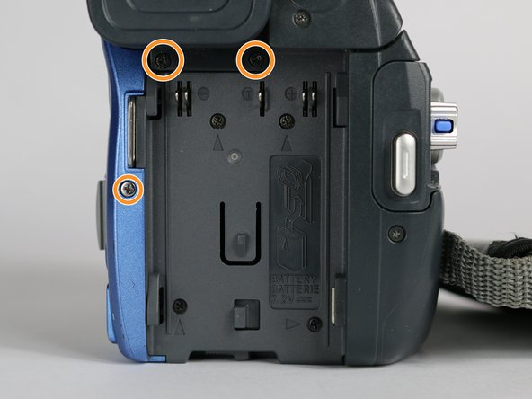 JVC GR-D72U LED Light Replacement, Lateral Function Port Panel: crwdns2935265:03crwdnd2935265:03crwdnd2935265:03crwdne2935265:0