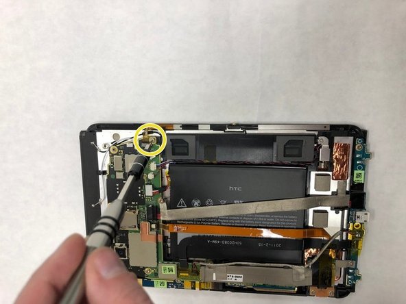 HTC Flyer Charging Port Replacement: adım 5, 2 resimden 2.