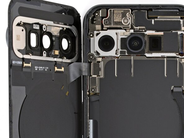 Google Pixel 10 Vibration Motor Replacement, Remove the bracket screws: 12 단계, 이미지 2개 중 2개