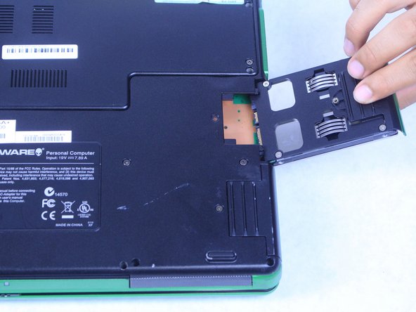 Alienware Aurora M9700 Hard Drive Replacement: crwdns2935265:03crwdnd2935265:03crwdnd2935265:03crwdne2935265:0