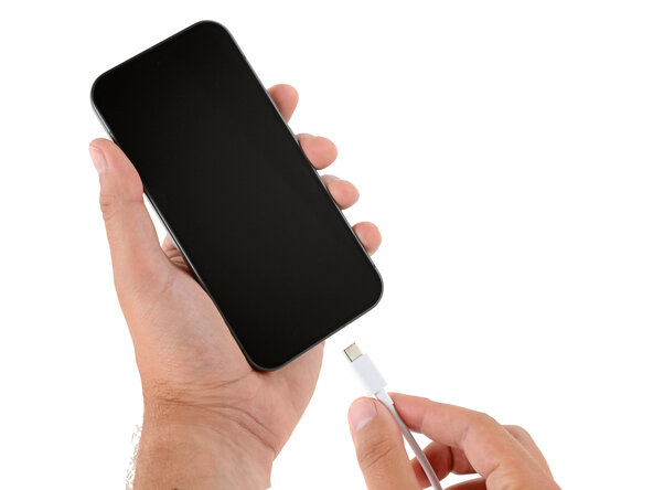 Google Pixel 10 Bottom Speaker Replacement, Prepare your Pixel for disassembly: crwdns2935265:01crwdnd2935265:01crwdnd2935265:02crwdne2935265:0