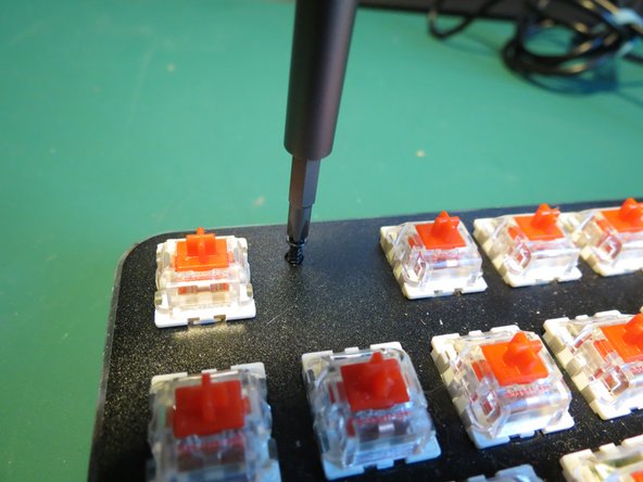 Kogan RGB Mechanical Keyboard Teardown, Remove Screws: crwdns2935265:02crwdnd2935265:03crwdnd2935265:03crwdne2935265:0