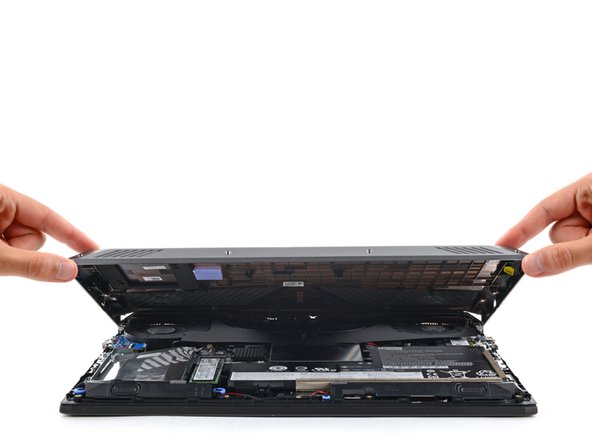 Lenovo Legion Y7000P SSD Replacement, Remove the back cover: crwdns2935265:07crwdnd2935265:02crwdnd2935265:03crwdne2935265:0