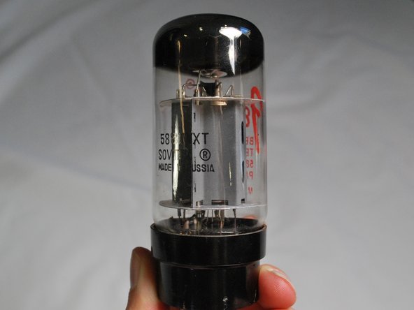 Fender 65 Twin Reverb Power Tube Replacement: crwdns2935265:03crwdnd2935265:02crwdnd2935265:02crwdne2935265:0