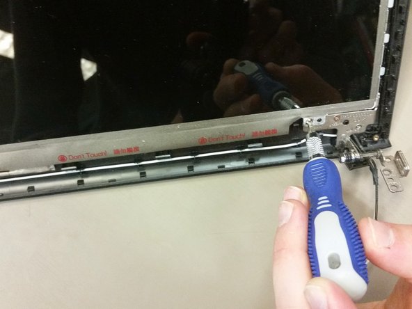 Lenovo Y410P LCD Replacement