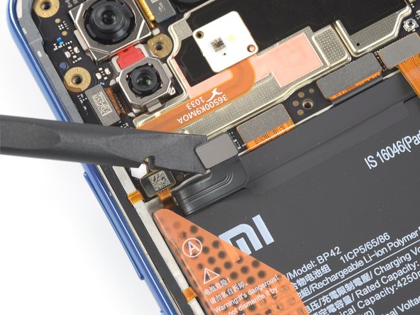 Xiaomi Mi 11 Lite Battery Replacement, Disconnect the battery cable: crwdns2935265:010crwdnd2935265:02crwdnd2935265:02crwdne2935265:0