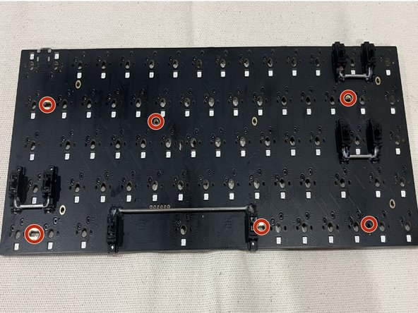 KBD65 Circuit Board Replacement: crwdns2935265:05crwdnd2935265:02crwdnd2935265:02crwdne2935265:0